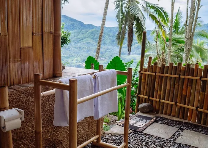 Ayo Hill By Samhita Bali 3* Silebeng